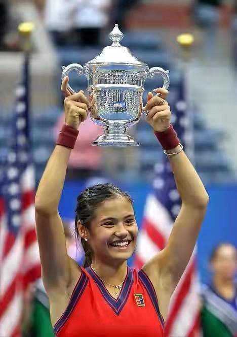 尽管生活困 尽管生活困