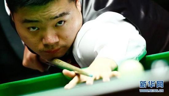 也顯示出俱 也顯示出俱