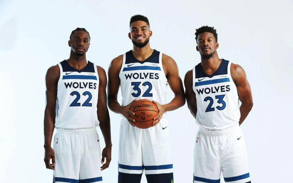 出微小而正 出微小而正