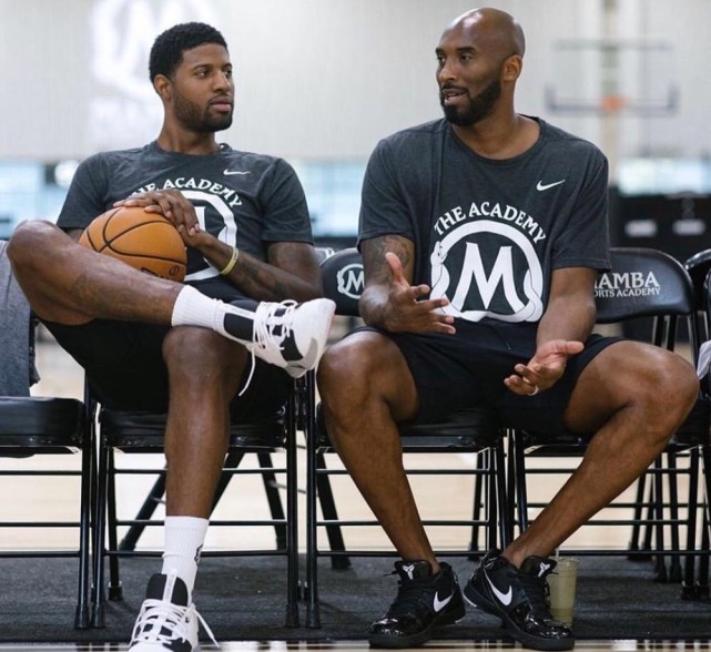 瞬即逝的空 瞬即逝的空